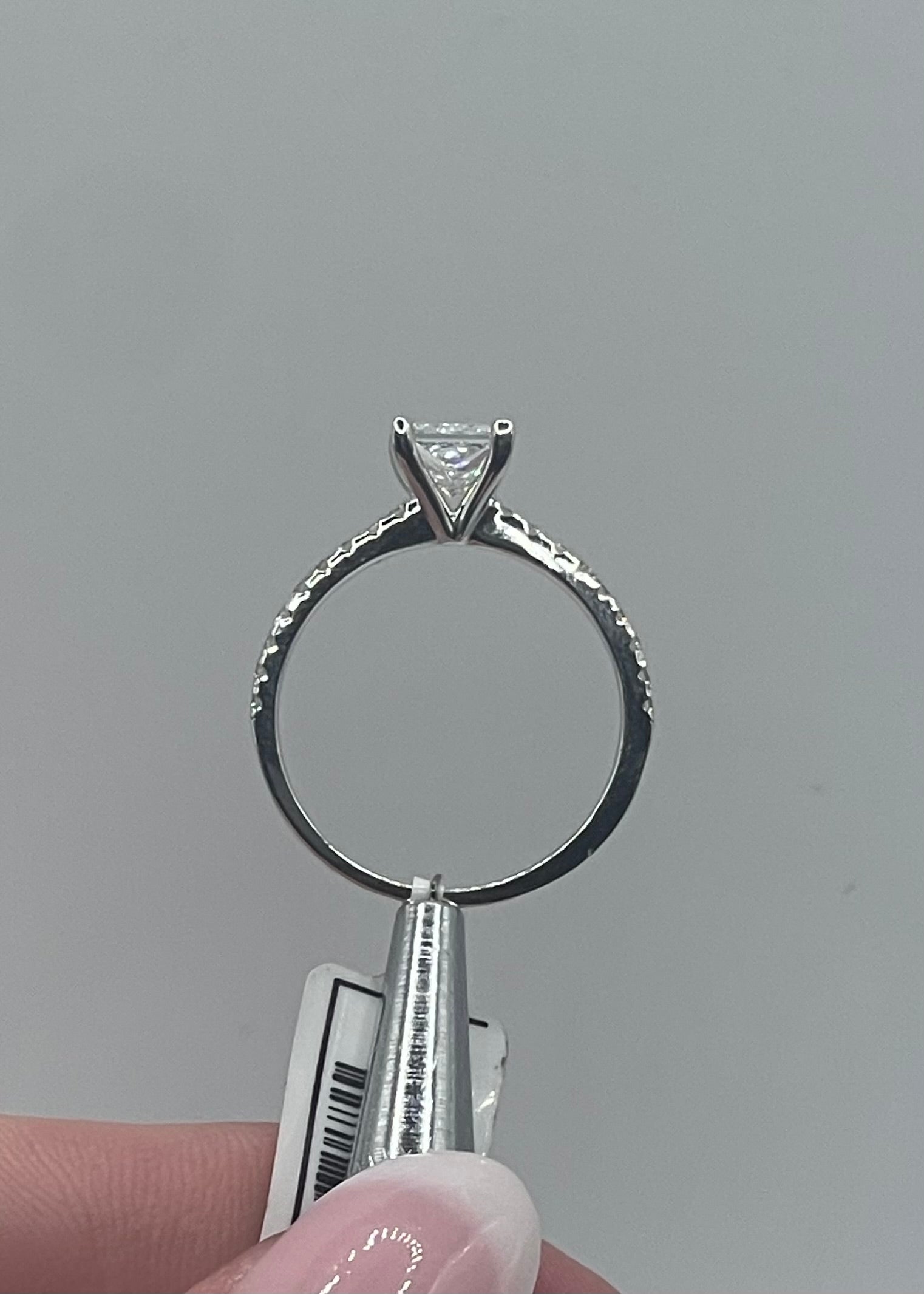 14K White Gold Princess-Cut Diamond Engagement Ring - 0.90 Carat, Lab H VS1