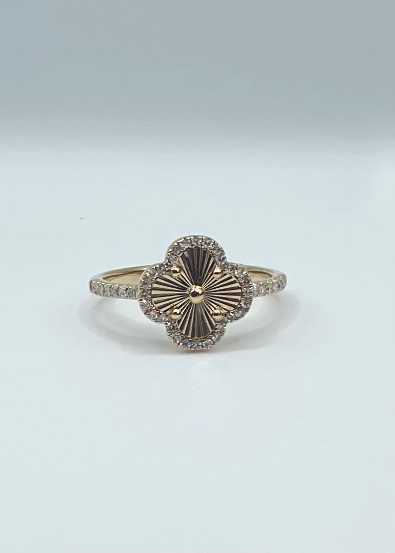 14K Yellow Gold Fluted Quatrefoil Ring - 0.24ct Diamonds