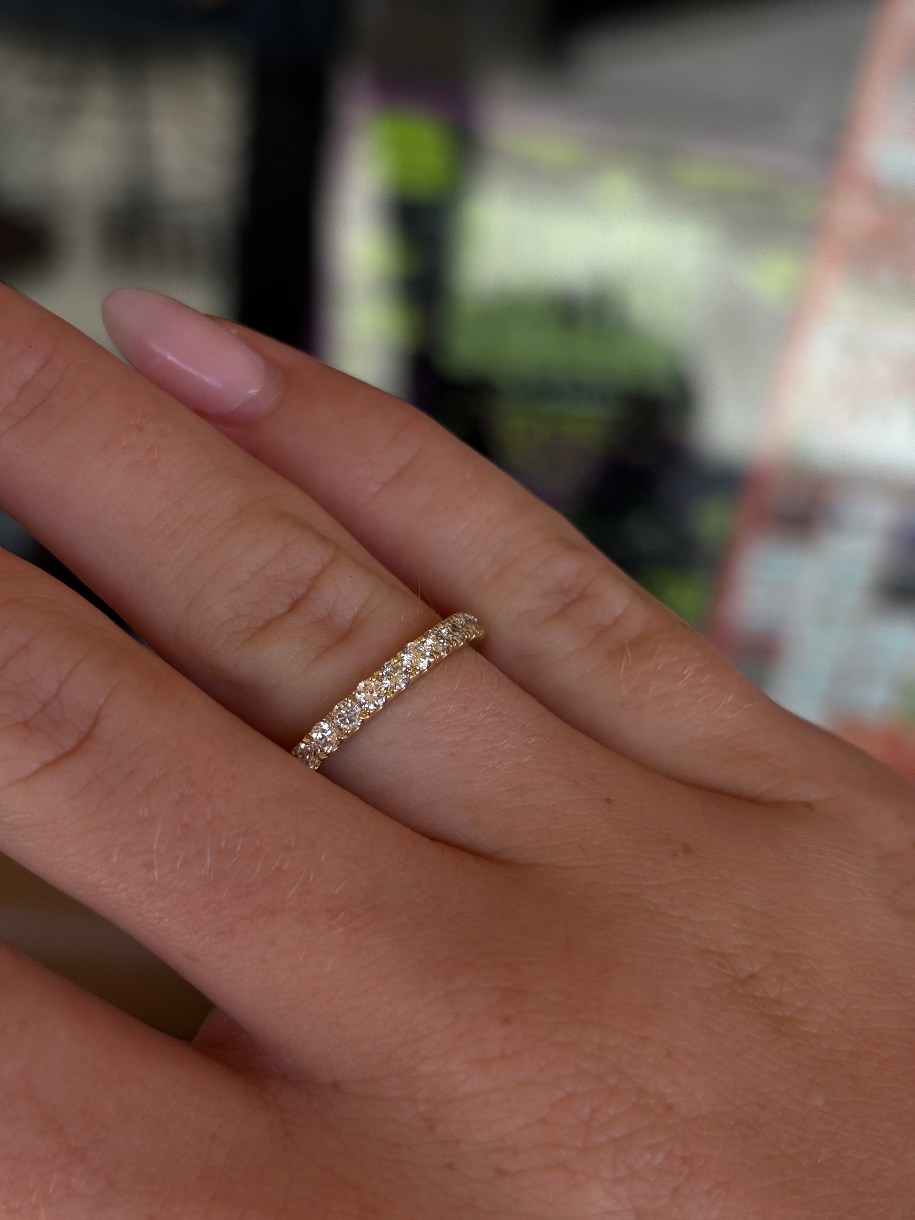 14K Yellow Gold Diamond Wedding Band (0.50ctw)