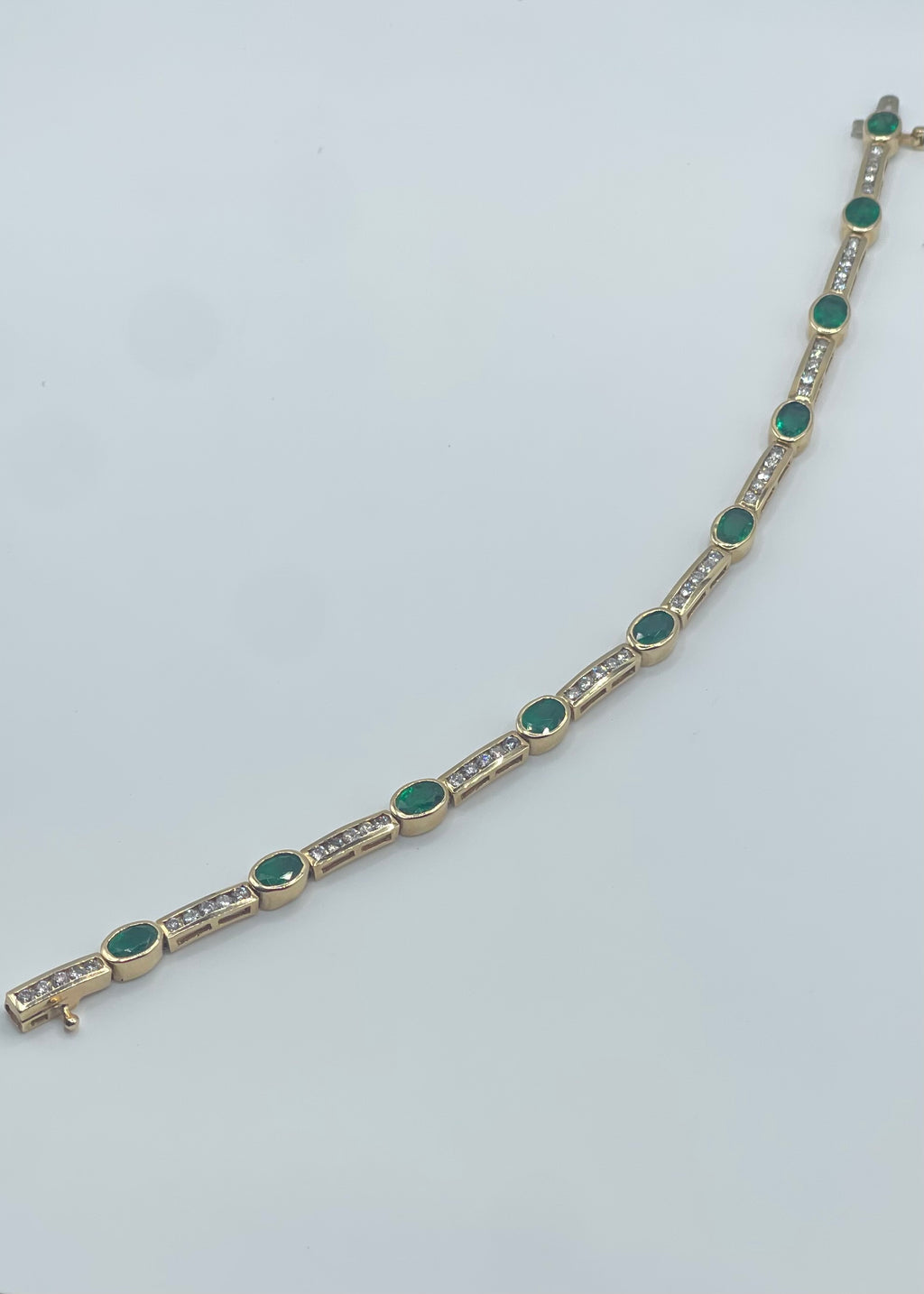 14k Yellow Gold Diamond and Emerald Bracelet