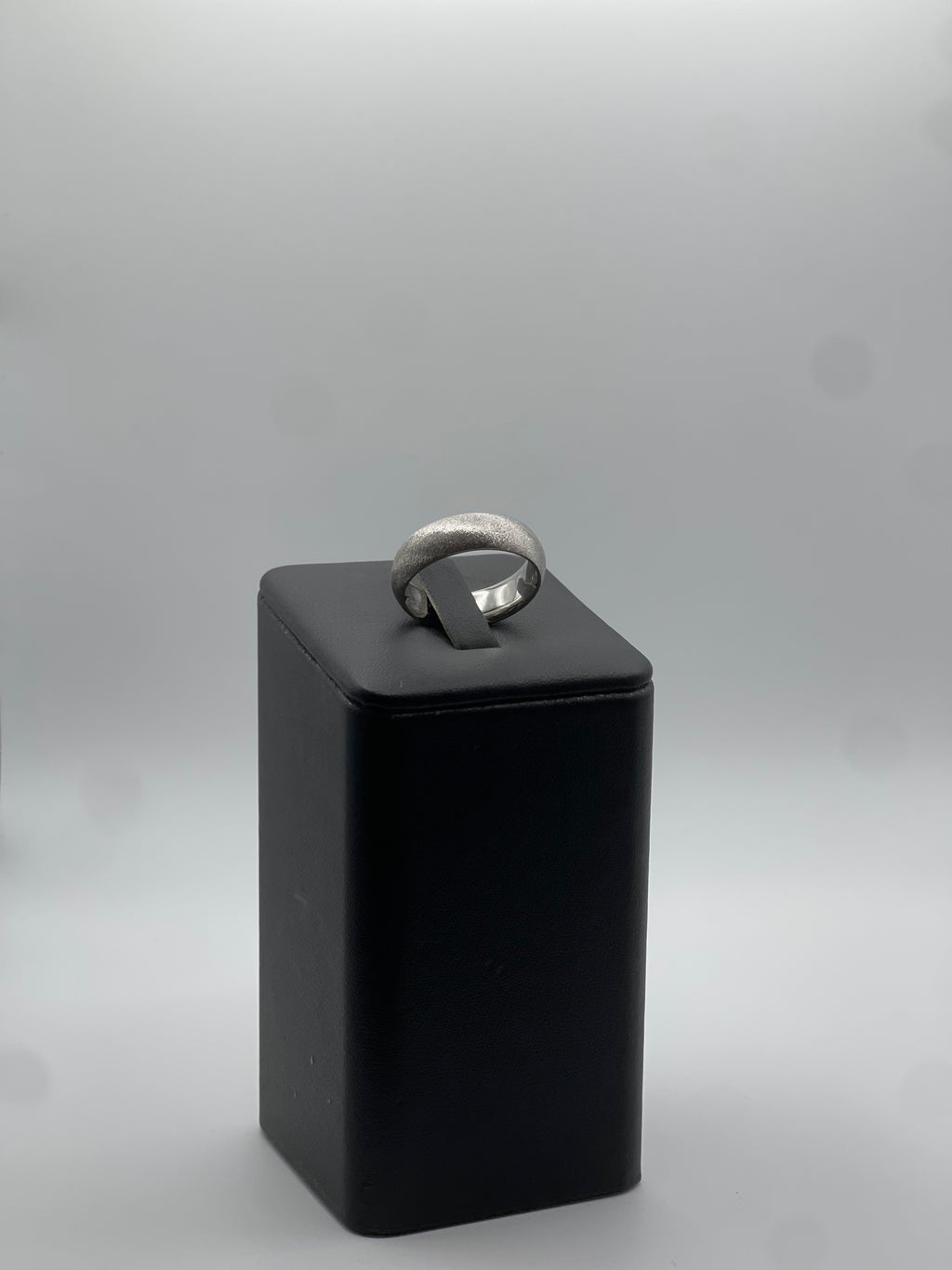 Men's Rock Finish Platinum Band