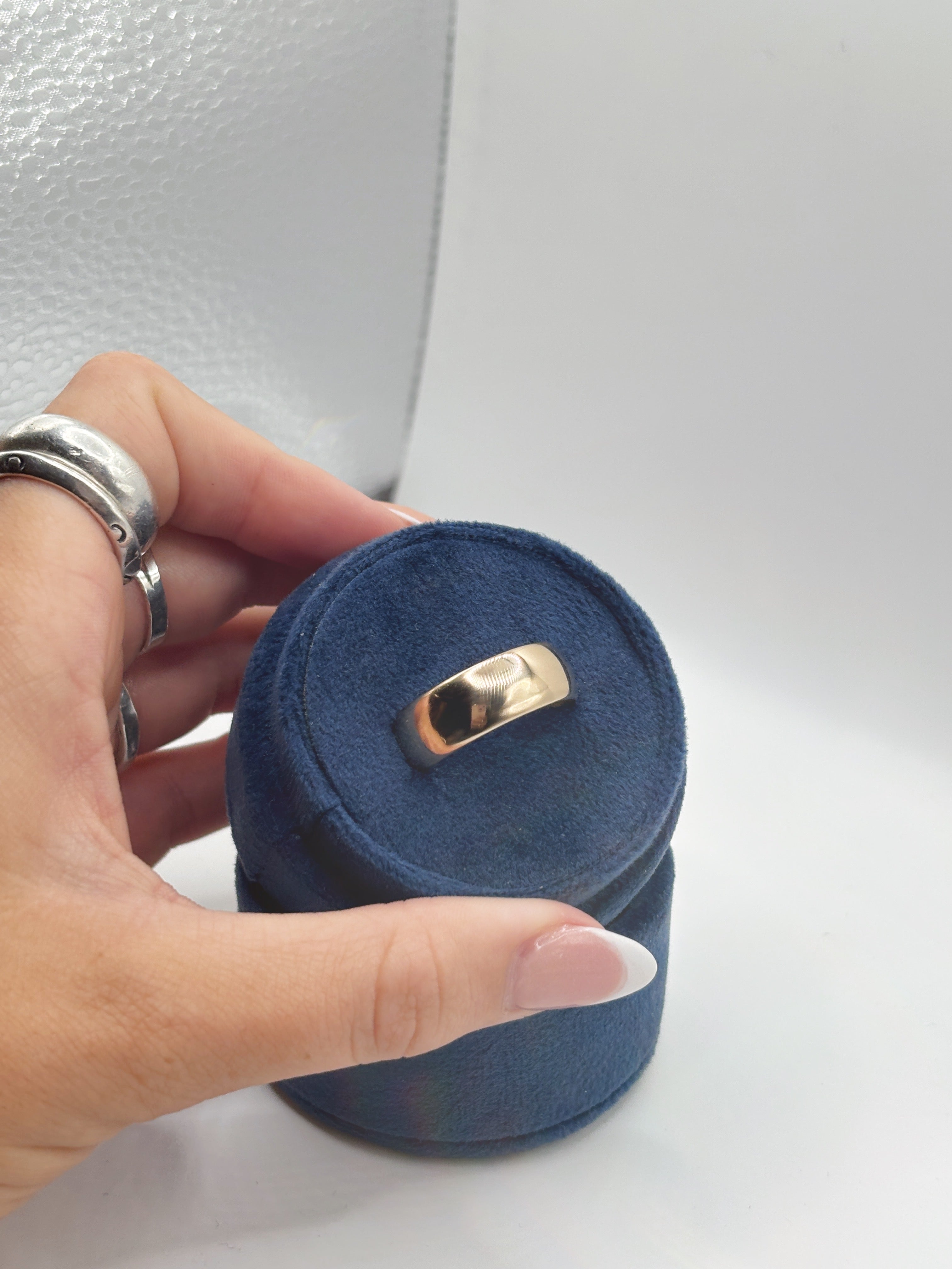 14K Yellow Gold Men’s Half-Round Wedding Band