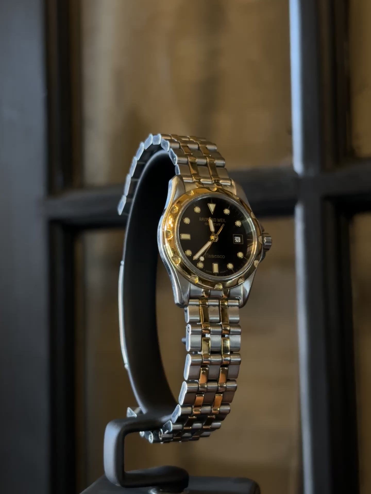 Pre-Owned Raymond Weil Women's Flamenco Watch