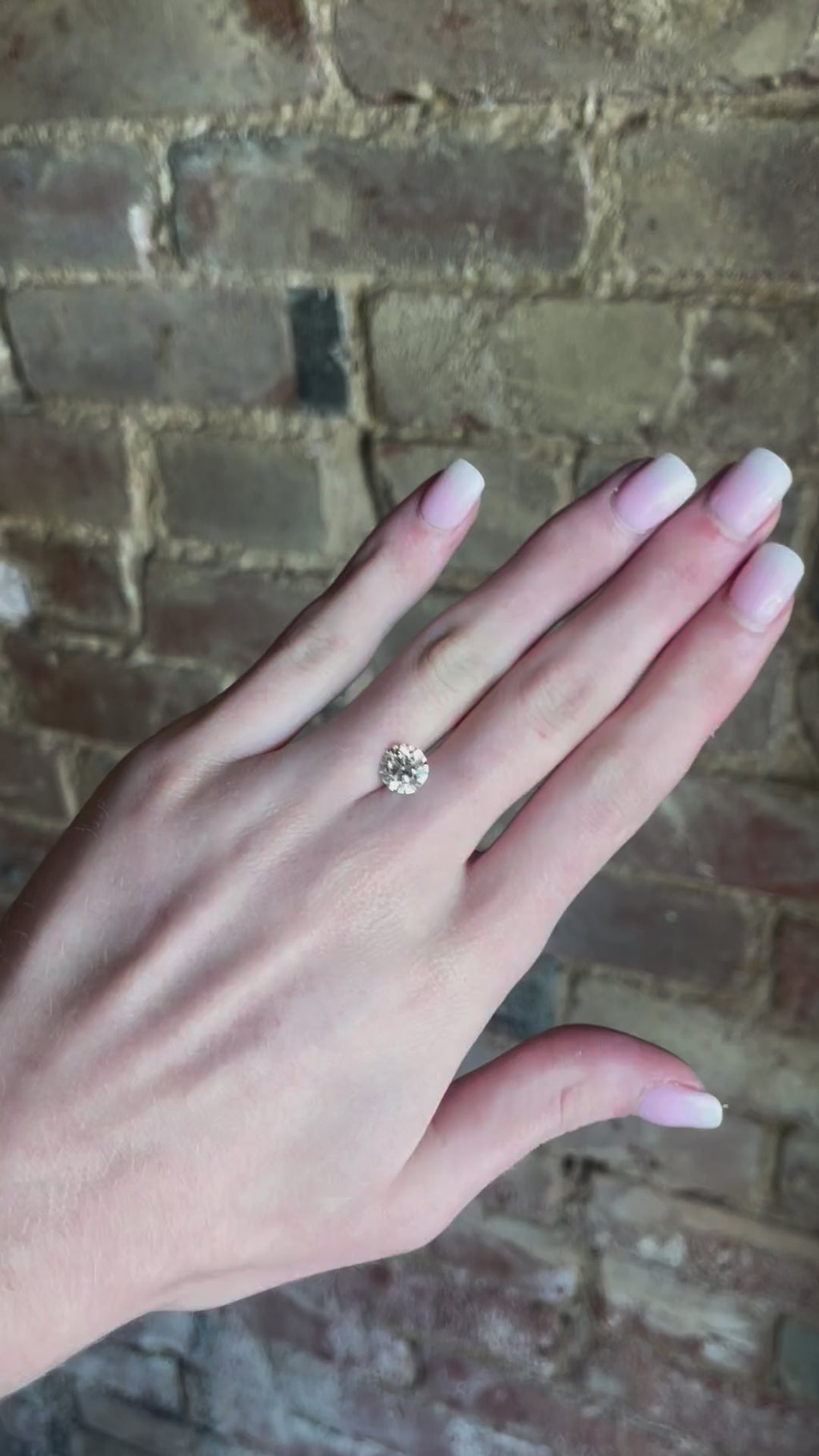 2.19ct C VS2 IGI Certified Lab-Grown Diamond - Ethical Brilliance for Timeless Jewelry