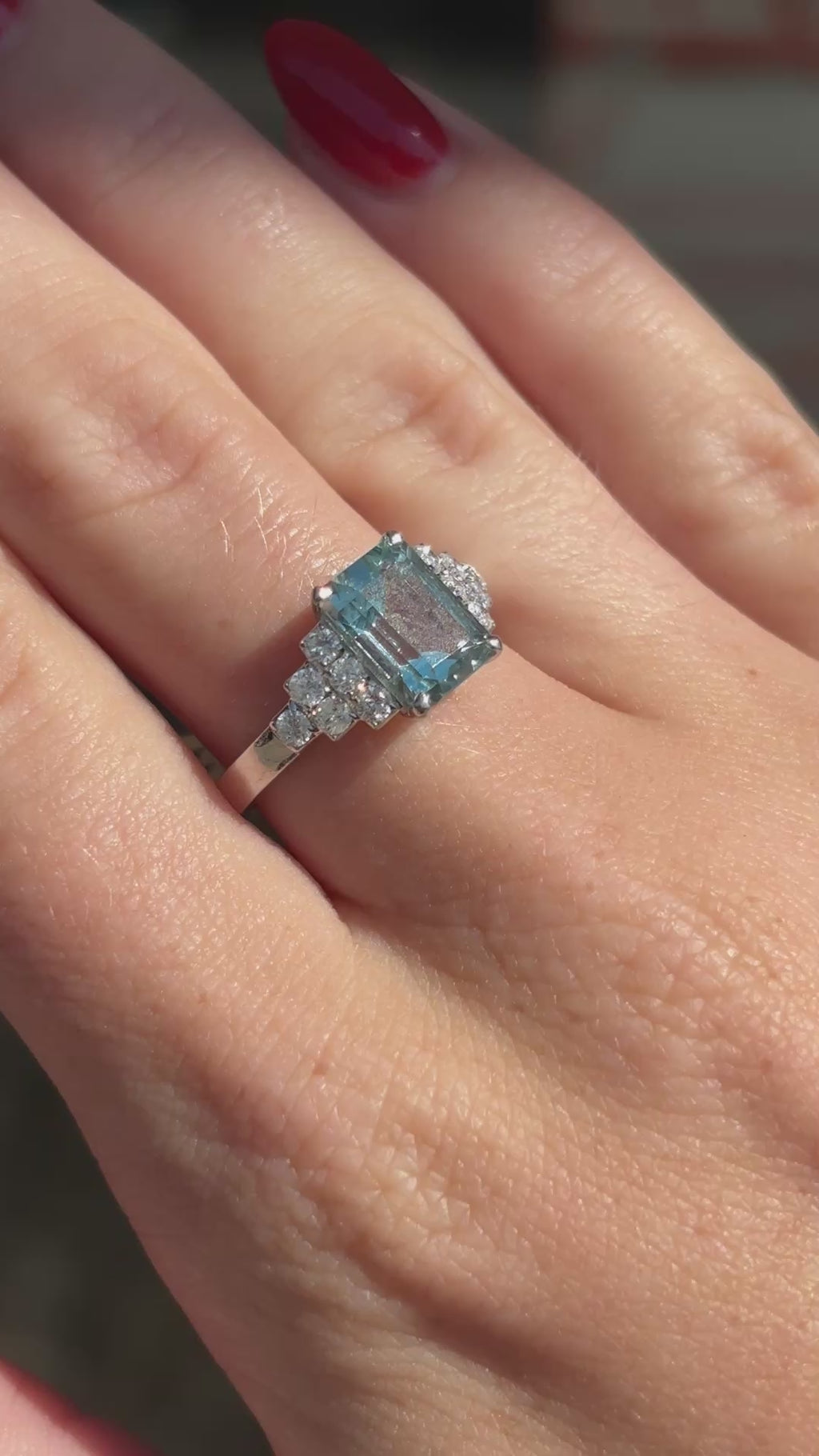 18K White Gold Aquamarine and Diamond Ring