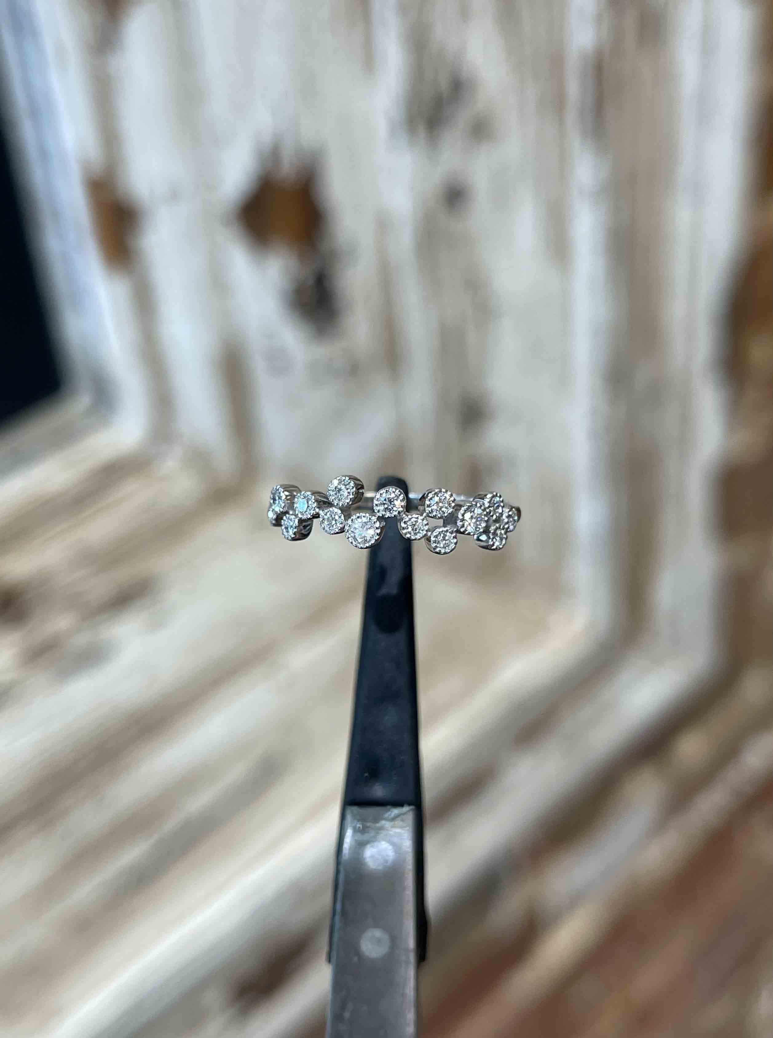 Straight Cobblestone Ring